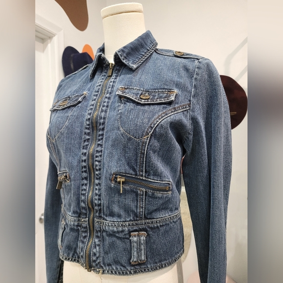 Vintage Blue Jean Jacket with Zipper Details - Picture 2 of 7